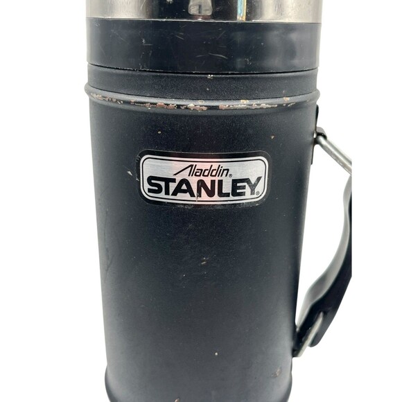 Vintage Stanley Thermos 24 Oz Black Wide Mouth with Handle A-13508 - Picture 8 of 9